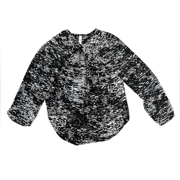 Black and White Blouse - Picture 1 of 3